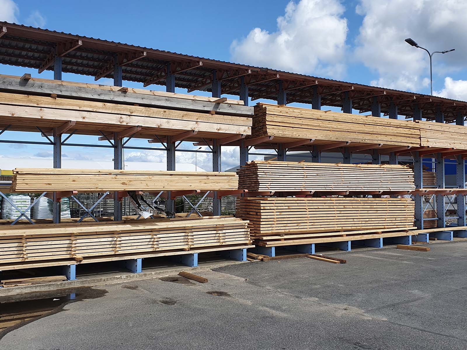 Heavy-Duty Long-Load Cantilever Racks