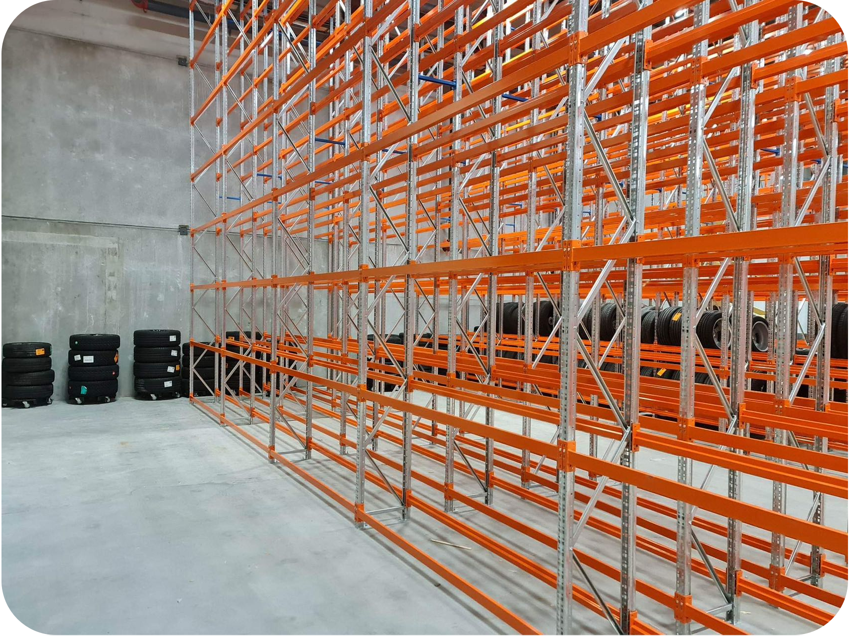 High-Capacity Warehouse Tyre Racks