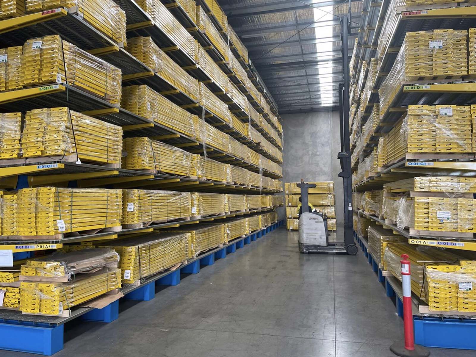 Heavy-Duty Long-Load Cantilever Racks